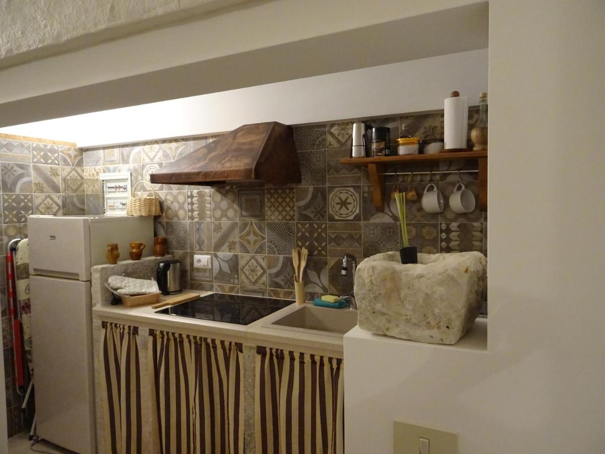 Affittacamere Trulli Di Zia Tata Locorotondo Esterno foto